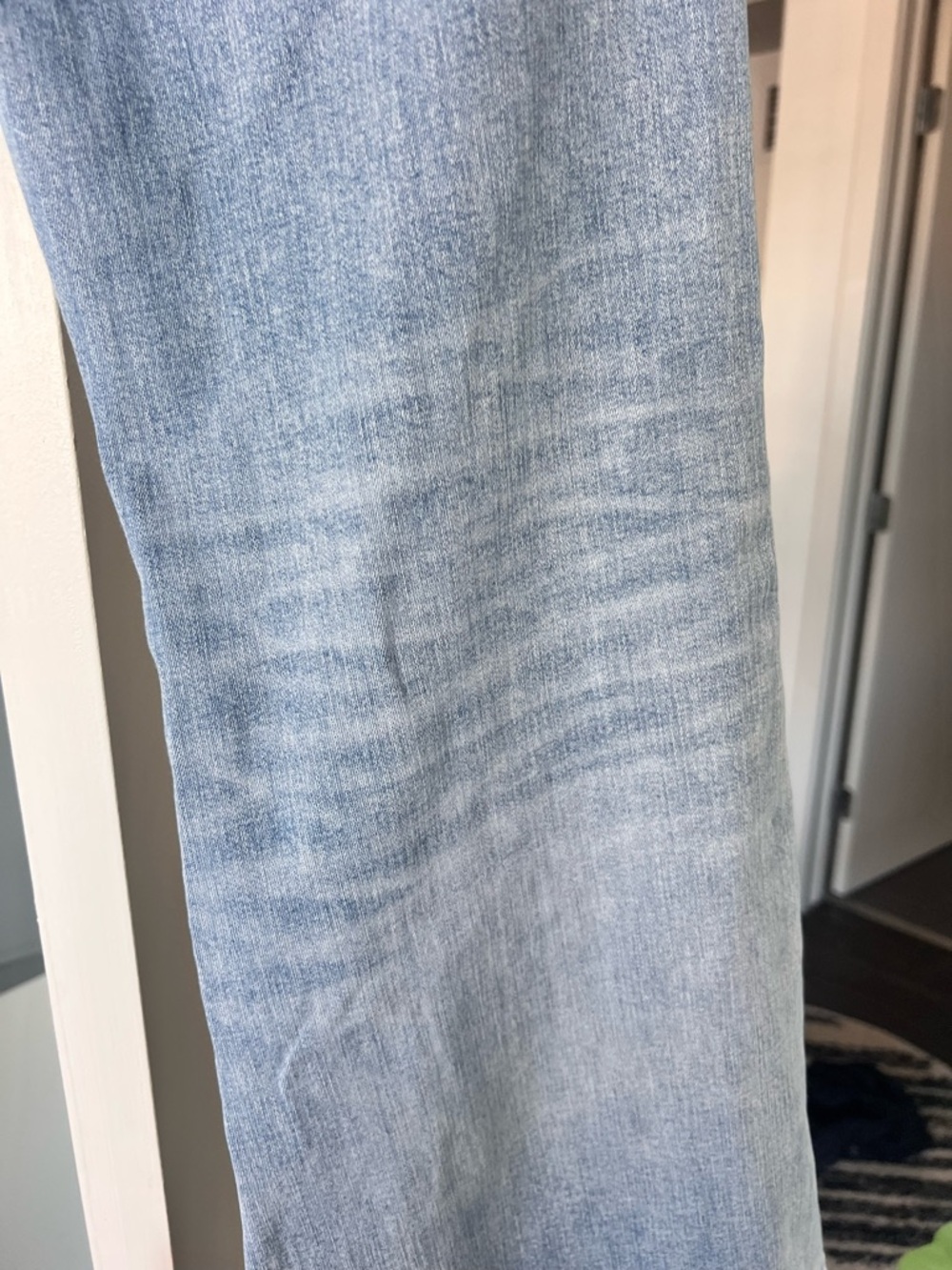 American Eagle Flare Light Wash Jeans- Mid Rise- Size 10 - Picture 6 of 8